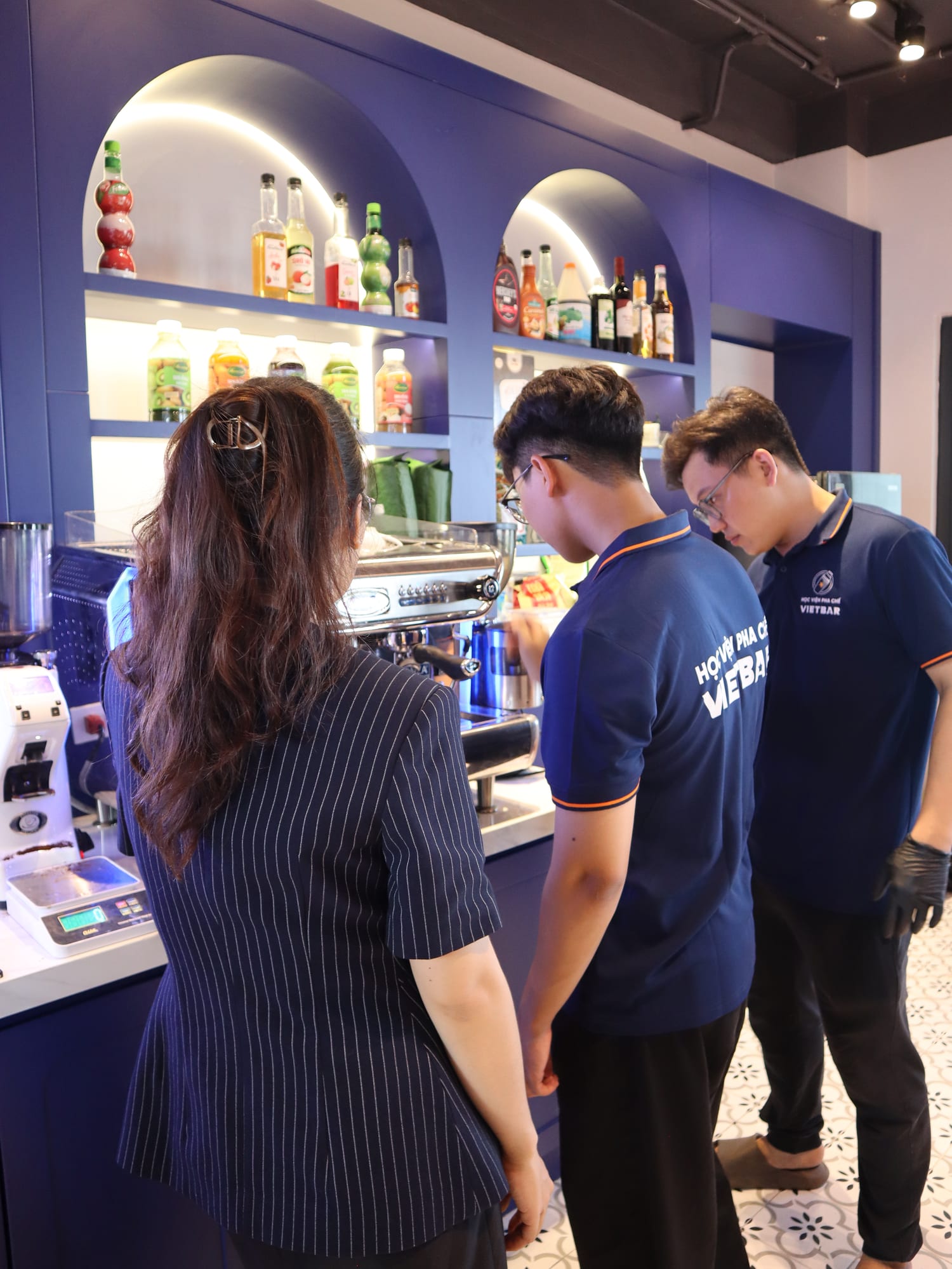 Hoạt động thực hành tại Học Viện Vietbar